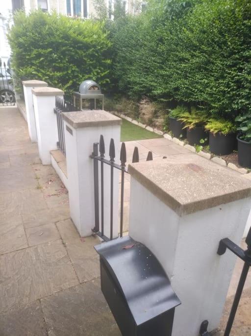 Superior 5* Kensington, London Flat + Free Wi-Fi Apartman Kültér fotó