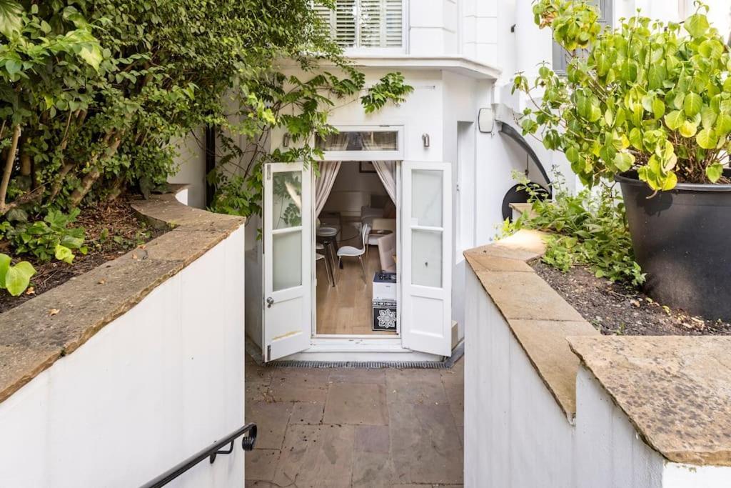 Superior 5* Kensington, London Flat + Free Wi-Fi Apartman Kültér fotó